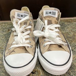 Converse CT OX Safari 
Size 10
COLOR Safari